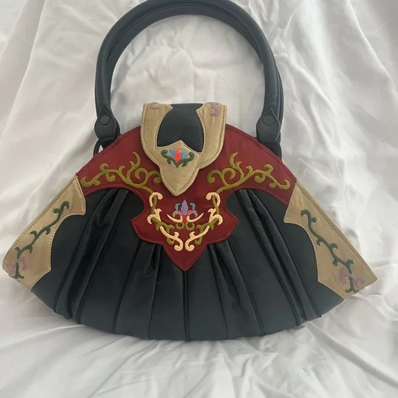 Elegant Black and Red Embroidered Women's Bag - Picture 1 of 3